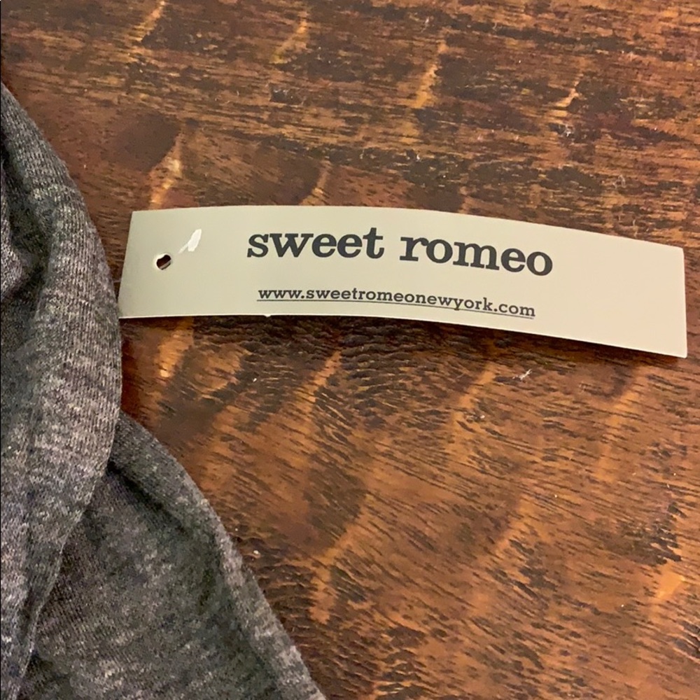 Sweet Romeo top - Picture 6 of 6